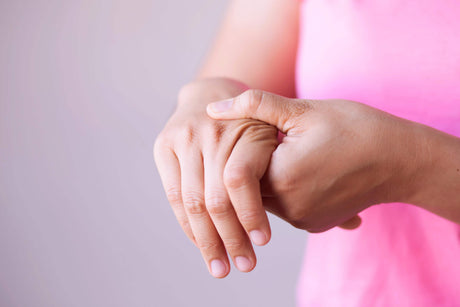 woman_with_thumb_joint